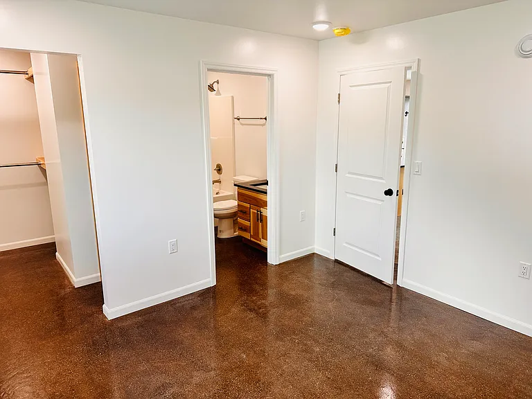 1152 Downwind Dr #1 — Photo 13