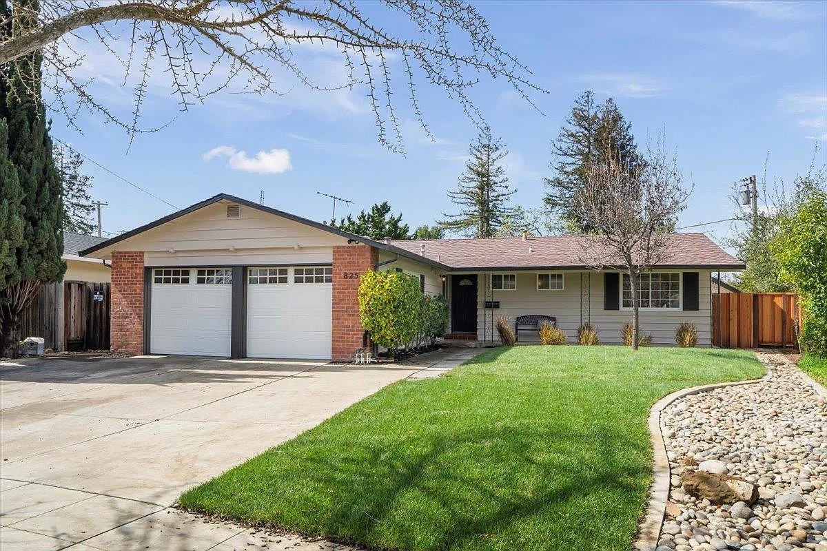 825 Alderbrook Ln photo 1
