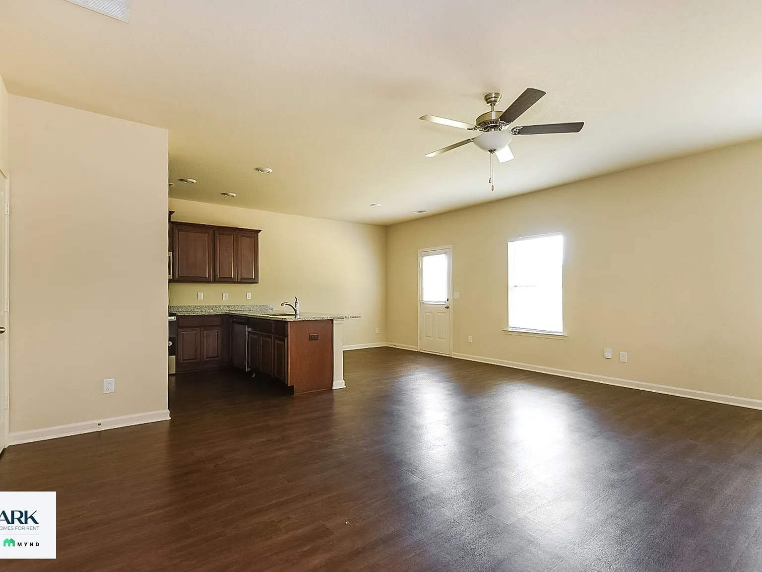 5 bed, 2.5 bath, 2619 sqft, $2,419 — Photo 2