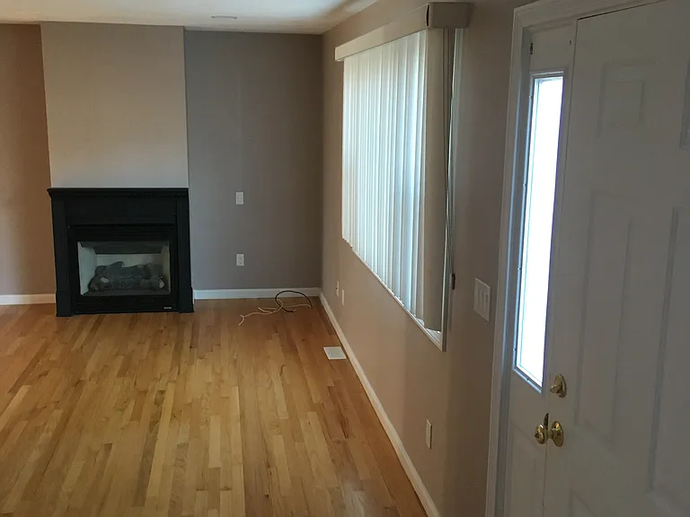 1081 Main St — Photo 5