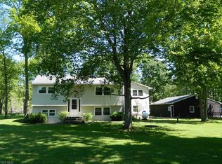 5889 Dawsey Rd, Rock Creek, OH 44084