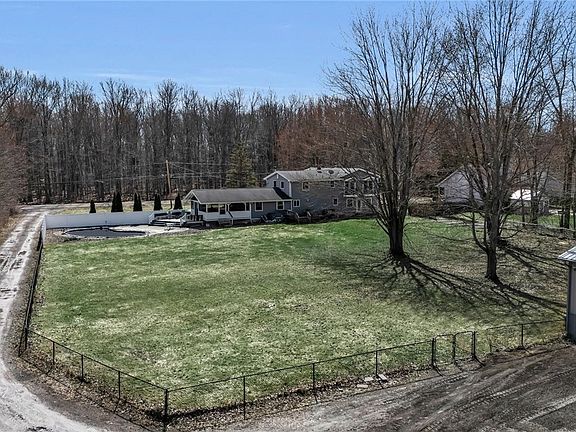 4th image of 5755 Fisk Rd