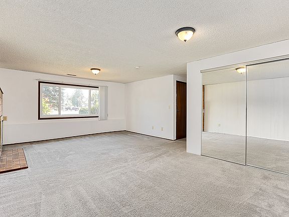 5th image of 9714 59th Dr NE