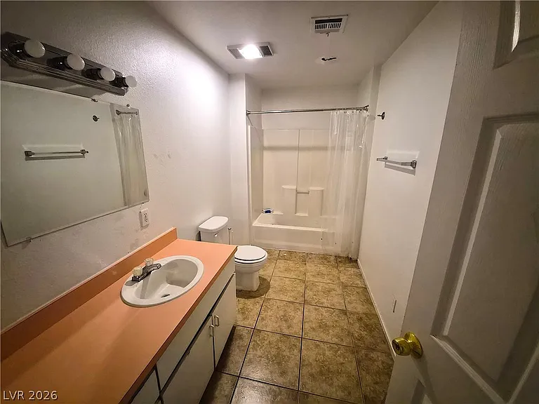1350 Ogallala St #3 — Photo 7