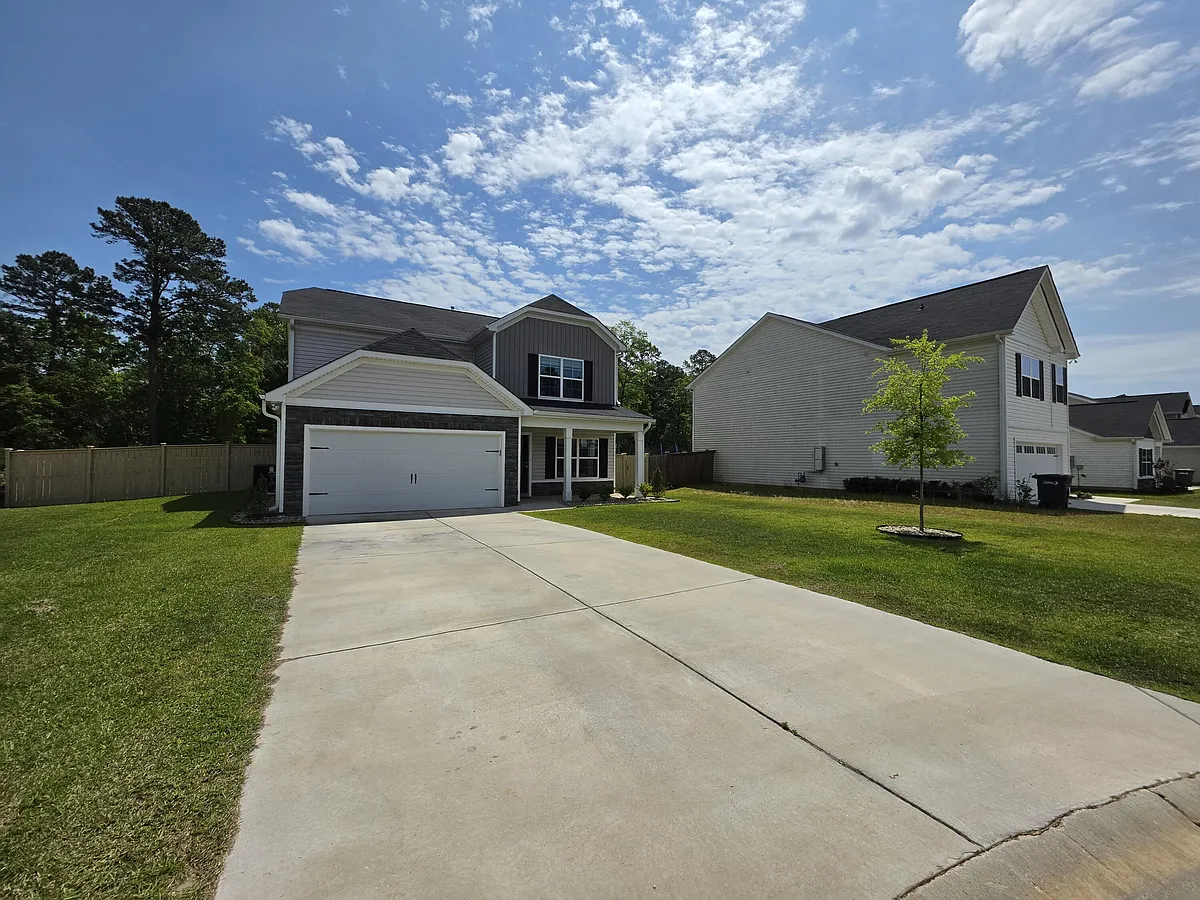 Building Photo - 1812 Lacebark Dr
