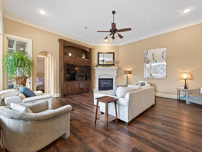 7414 Dayhill Dr — Photo 25