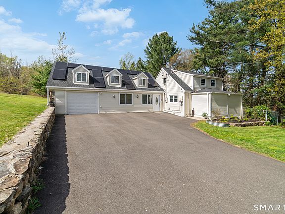 2nd image of 2 Apple Hill Road