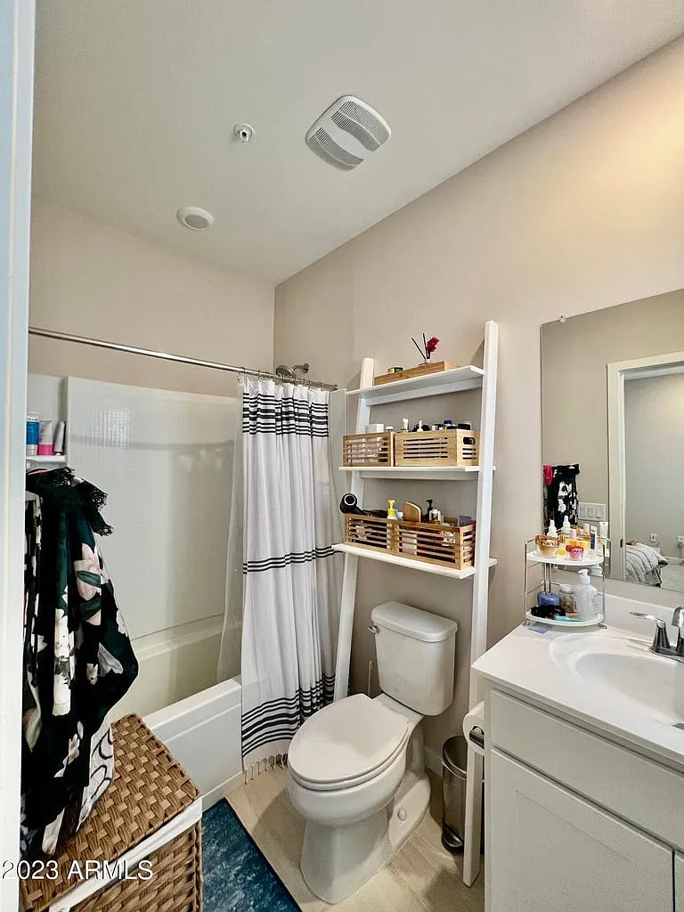 2145 W Harmont Dr — Photo 1