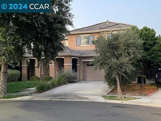 1st image of 944 N Campania Ct
