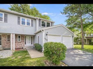 117 Julie Rd, Bolingbrook, IL 60440