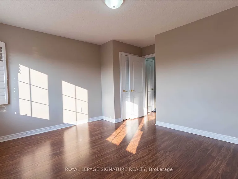 128 Holmes Cres — Photo 27
