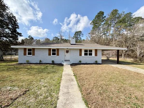 818 Cedar Grove Ave, Picayune, MS 39466