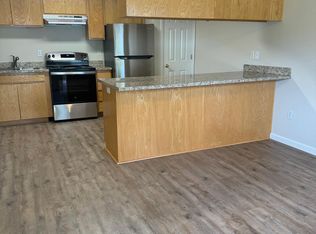 997 E J St UNIT 8, Oakdale, CA 95361