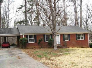 220 Lakewood Dr, Spartanburg, SC 29302