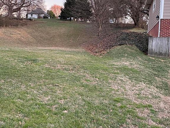 3rd image of 112 Boone St