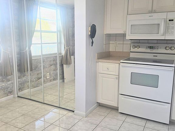 5th image of 7800 NW 18th Street #202