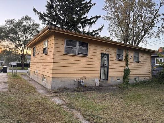 5th image of 571 Dallas St
