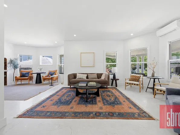1205 Beverley Rd, Brooklyn, NY 11218