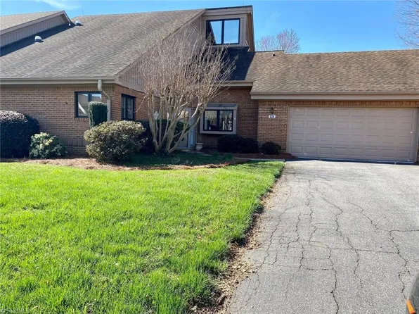 121 Willowbrook Pl, Advance, NC 27006