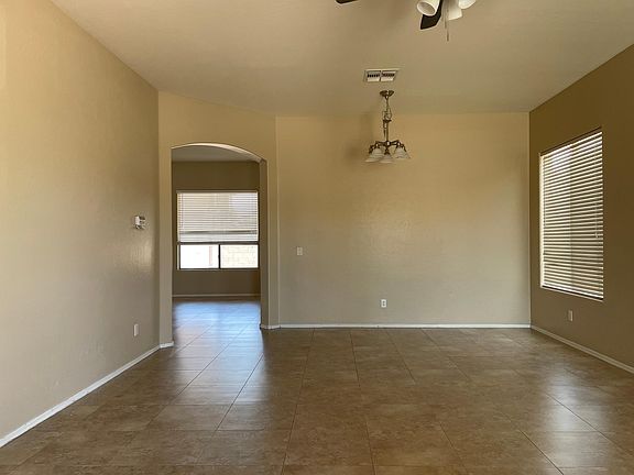 2nd image of 2558 E Wildhorse Pl
