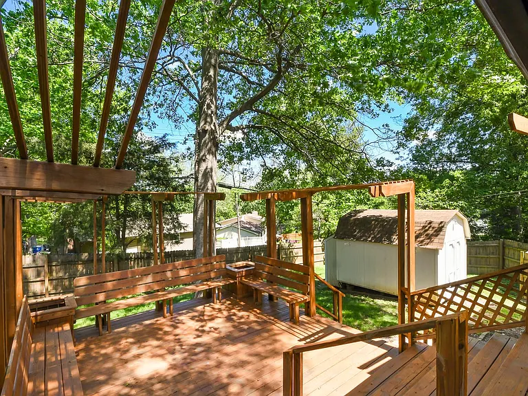 721 Montego Dr — Photo 22