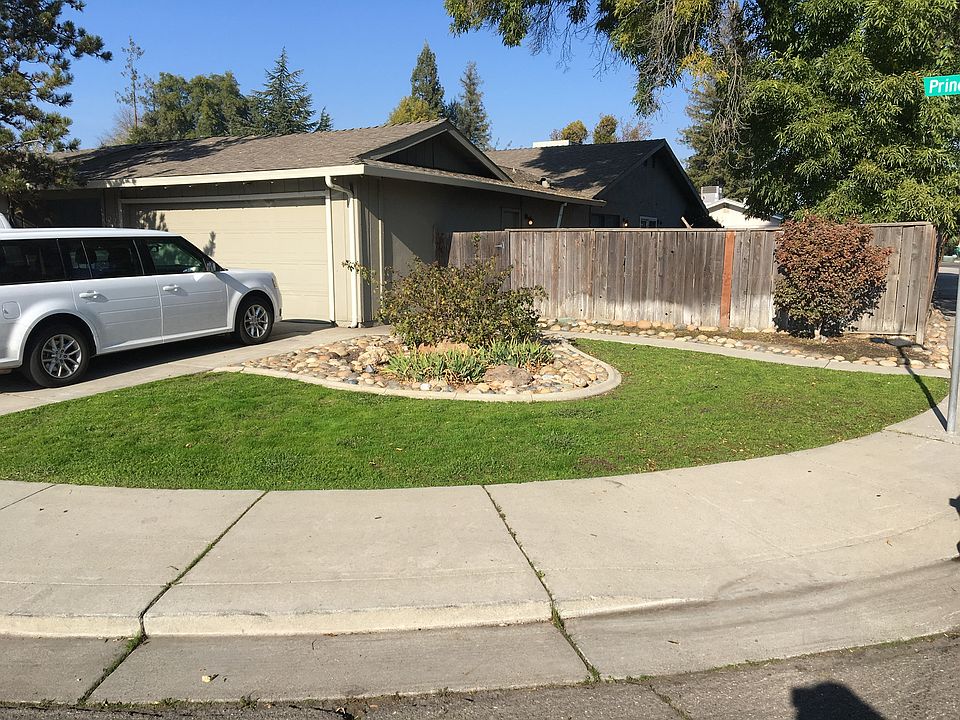 2nd image of 1221 Princess Dr