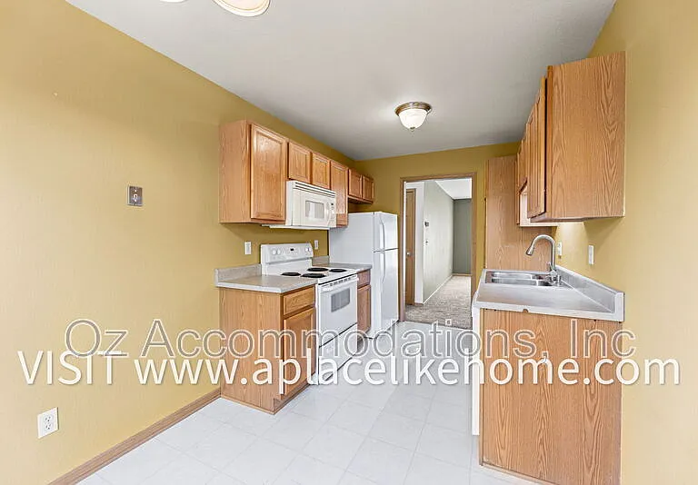 8626 N Cleveland Ln — Photo 10