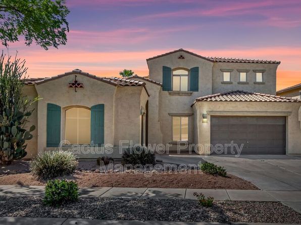 749 E La Costa Dr