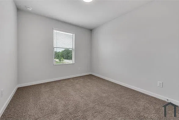 711 Knox River Dr — Photo 16
