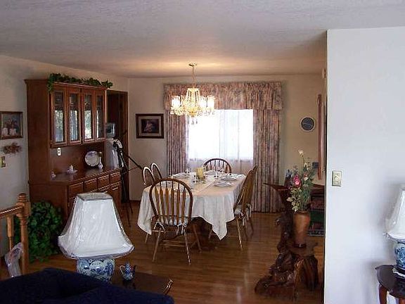4th image of 3725 N Murray Dr