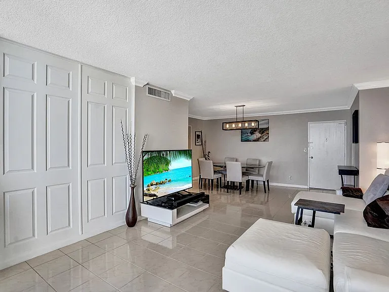 3180 S Ocean Dr #1504 — Photo 20