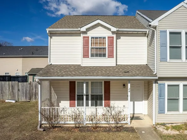 24 Morningstar Dr, Hedgesville, WV 25427