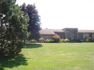 5337 Pleasant Hill Rd, Hartford, WI 53027