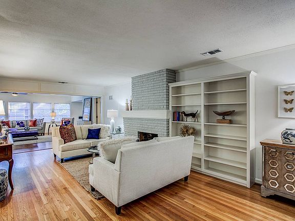 4th image of 808 Tuxedo Ave