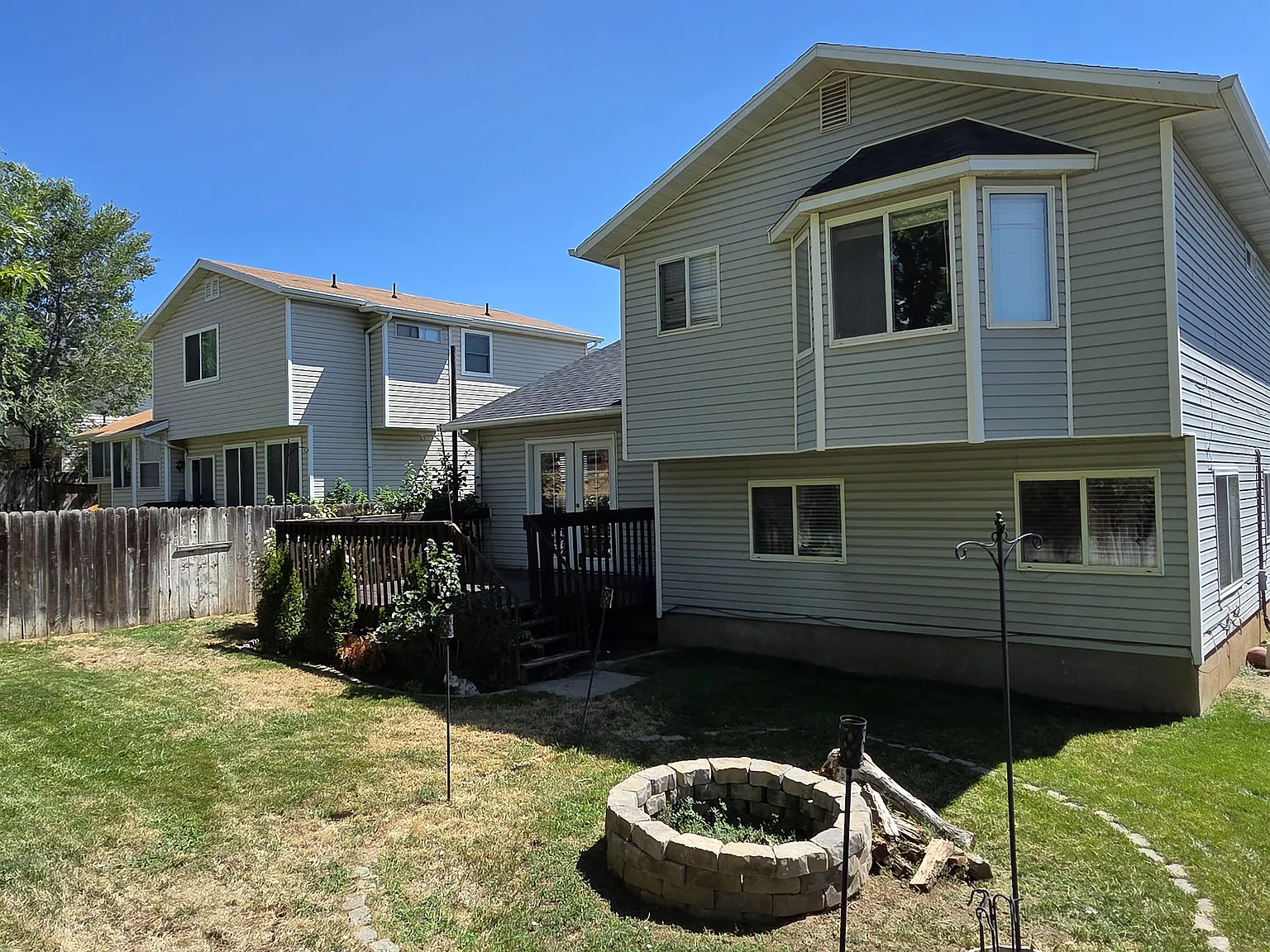 3 bed, 1616 sqft, $2,350 — Photo 4