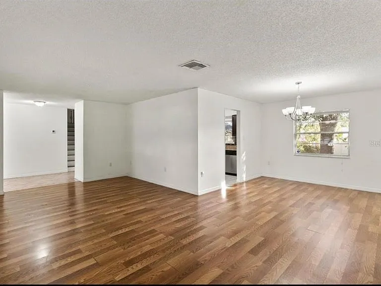 8413 Shady Glen Dr — Photo 9