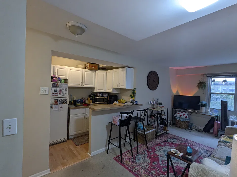 2909 N Sheridan Rd #601