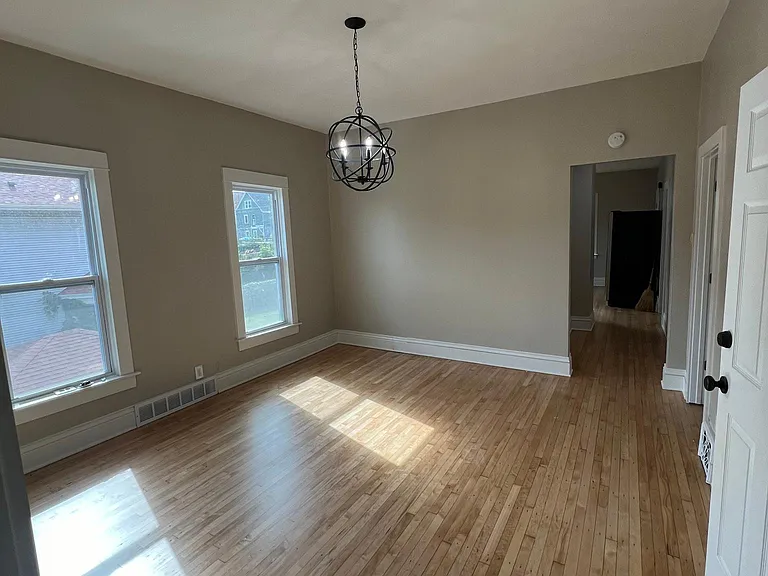 2821 S Ellen St — Photo 9
