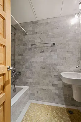 Rented by Compass | media 23