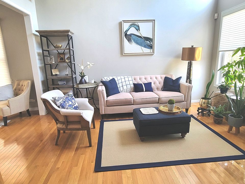 2nd image of 1209 Lake Shore Dr