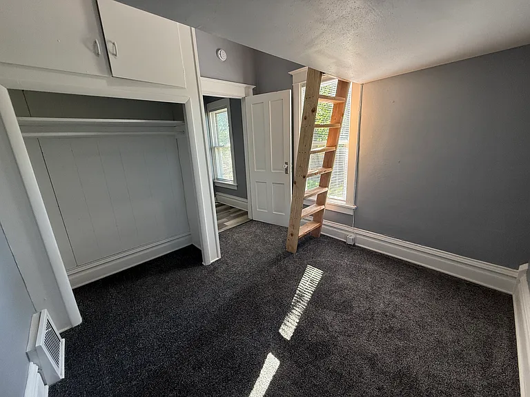 bedroom with loft
