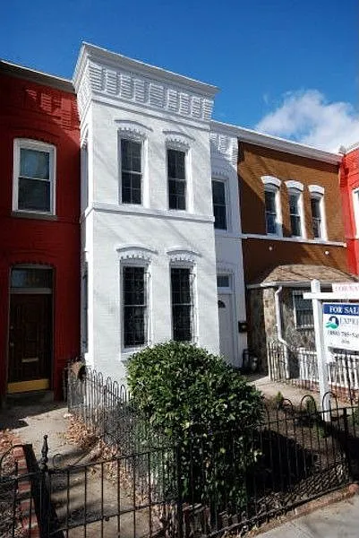 626 15th St NE photo 1