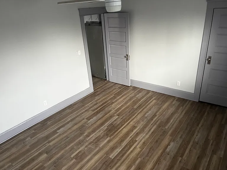 134-136 N Hull St #2 — Photo 6