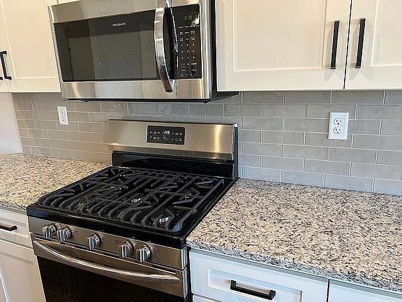 4th image of 1416-1 Clair Cir S
