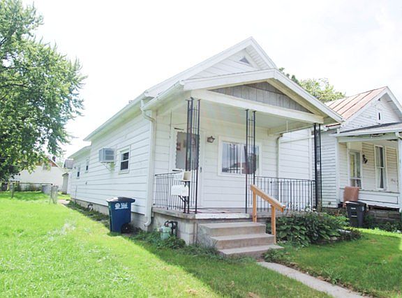 3rd image of 717 Bronson Ave