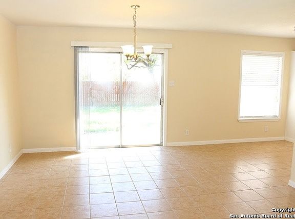 4th image of 4314 Bayliss St