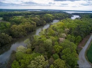 1 Foxfield Ln, Lancaster, VA 22503