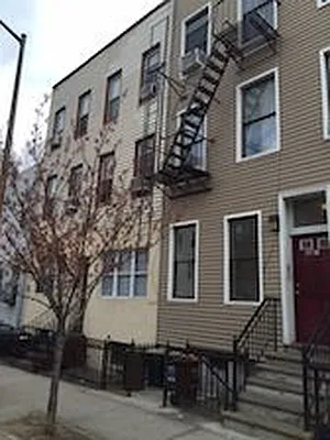 Rented by Donawald Realty INC | media 27