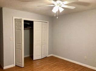 574A Burncoat St APT 4, Worcester, MA 01606