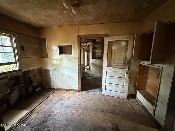 4th image of 3511 Franklin Ave